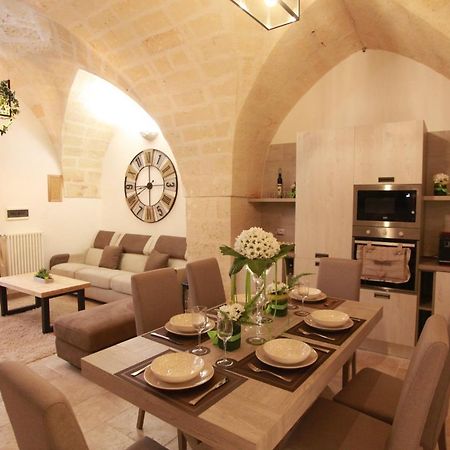 Lata Luxury Home Casa Vacanze บรินดิซิ ภายนอก รูปภาพ